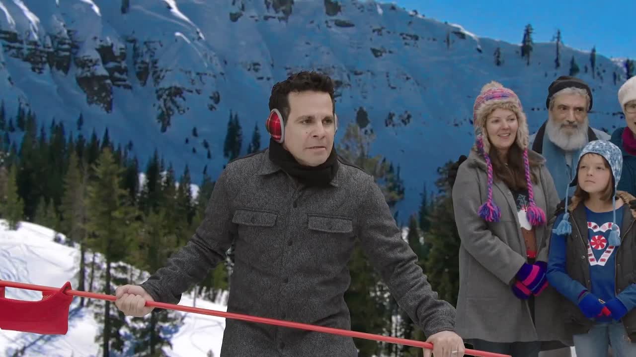 ⁣A Very Merry Toy Store 2017 1080p WEBRip x264 AAC