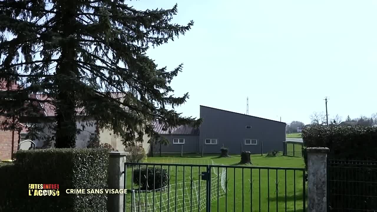 ⁣Faites entrer l'accusé -Le crime sans visage