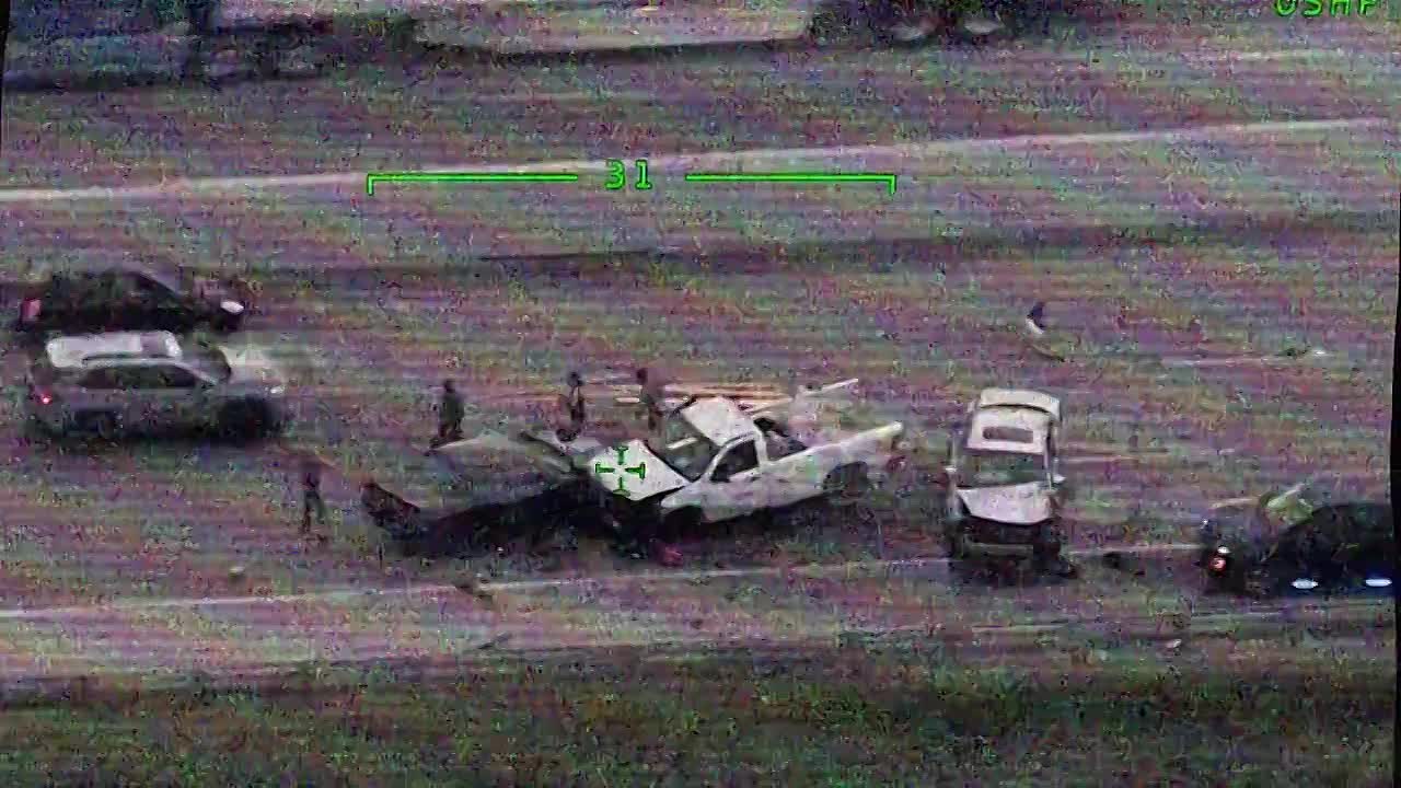 ⁣Fugitives Caught on Tape S02E09