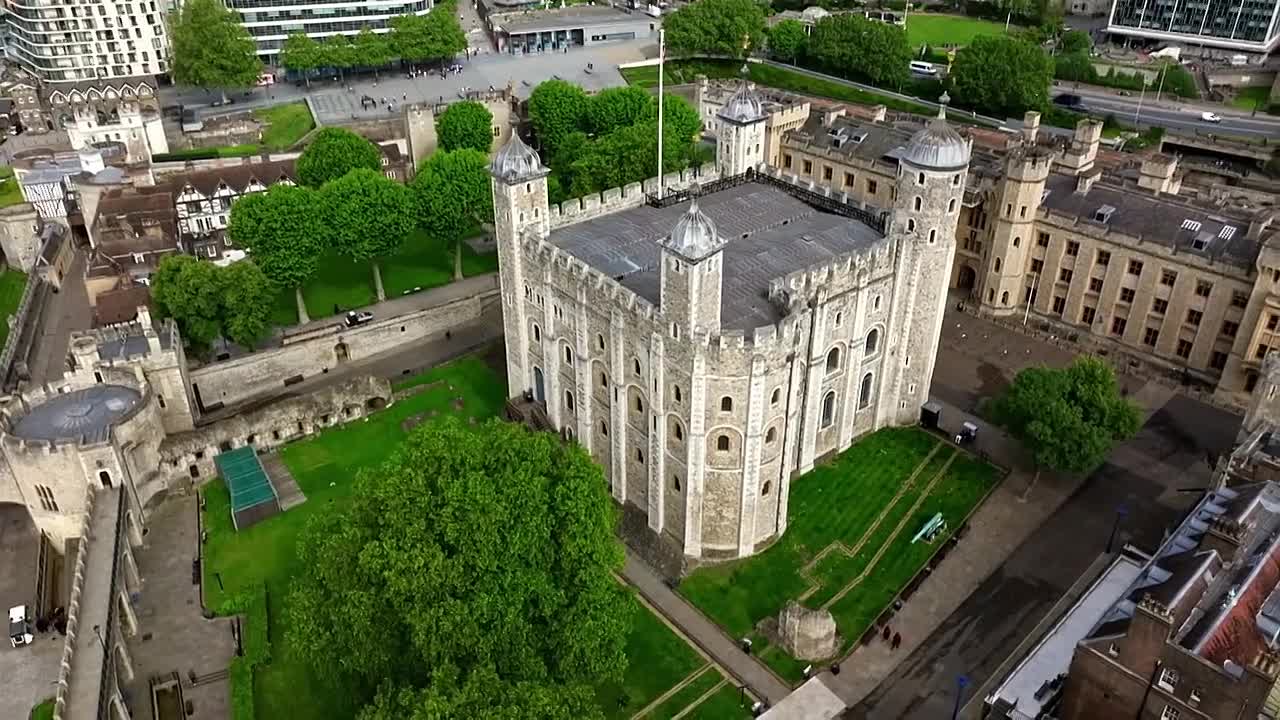 ⁣Inside the Tower of London S08E01