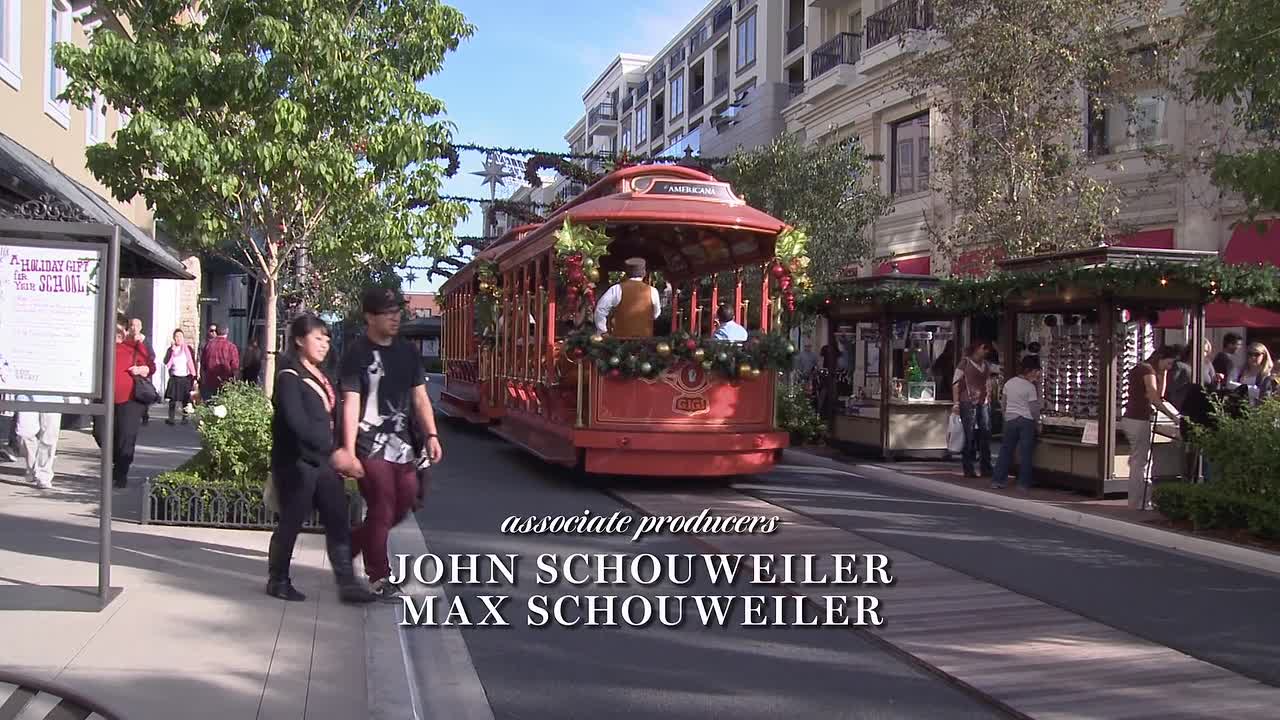 Caroles Christmas 2019 1080p WEBRip x264 AAC-[YTS LT]