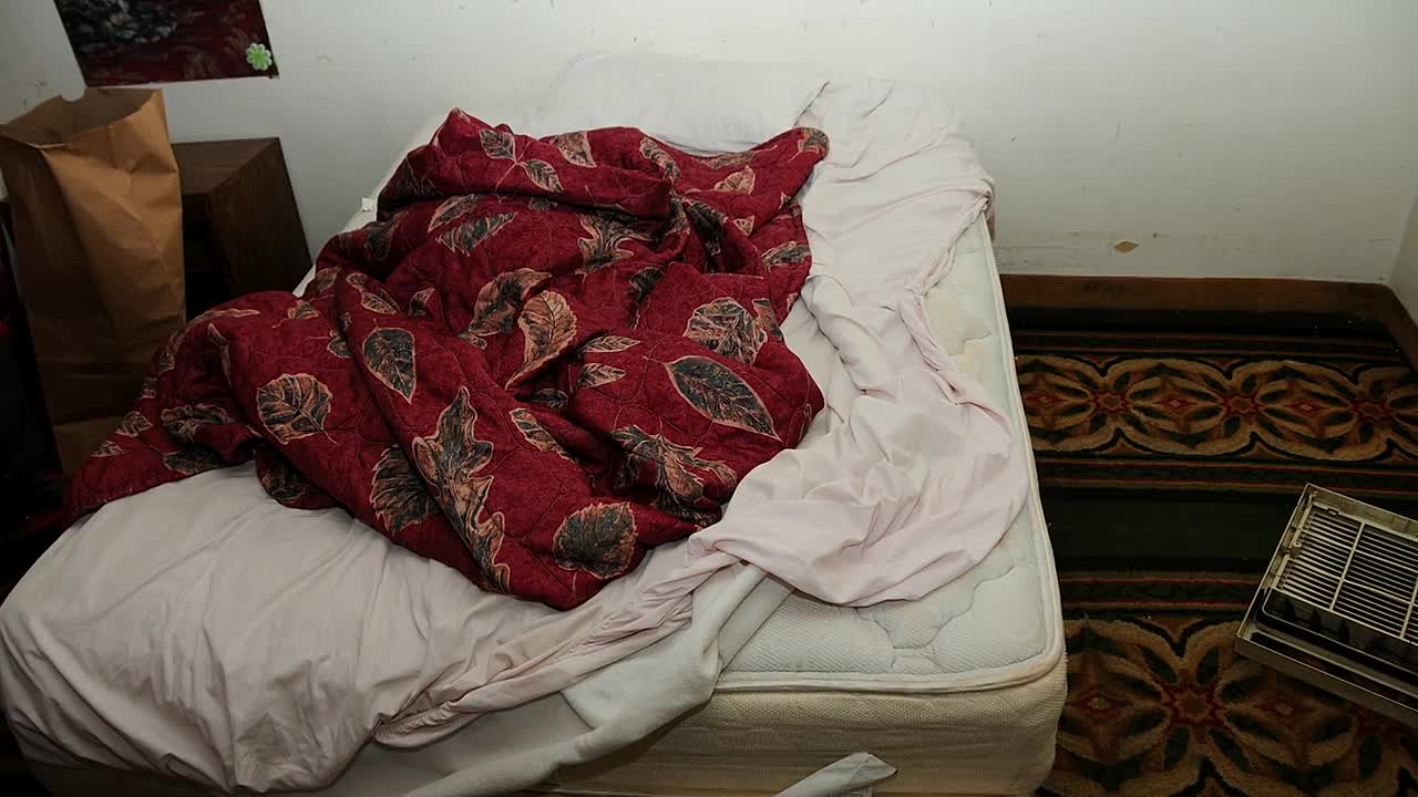 Murder at the Motel S02E02