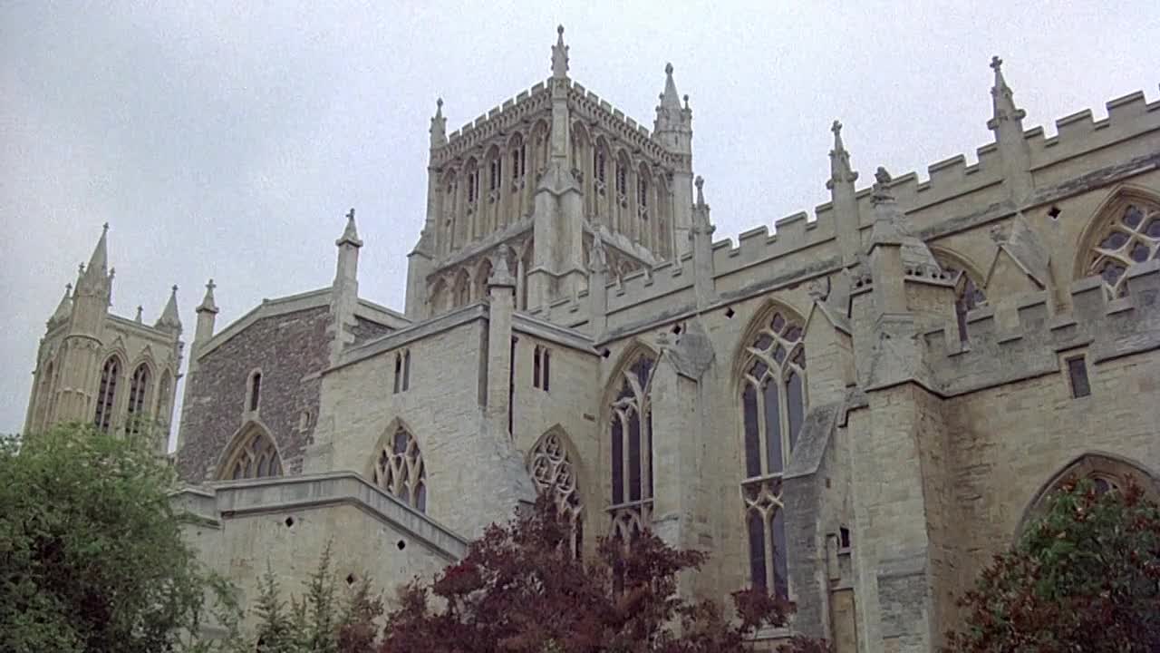 ⁣The Medusa Touch 1978 720p BluRay x264 YIFY