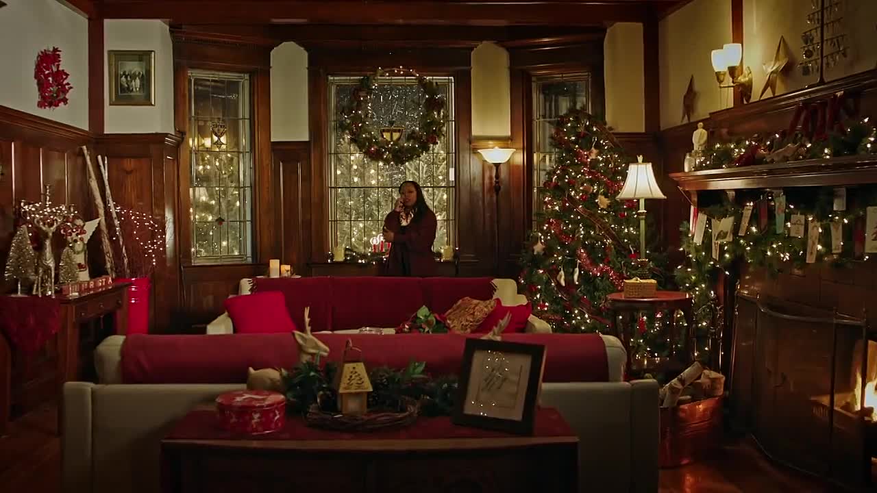 ⁣Radio Christmas 2019 720p WEBRip x264 AAC