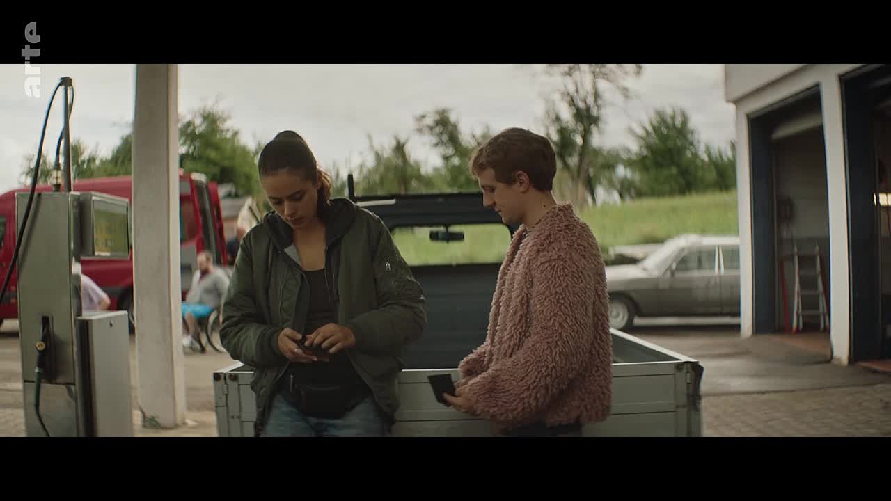 ⁣Sommer auf drei Rädern 2022 GERMAN 720p HDRip x264 AAC