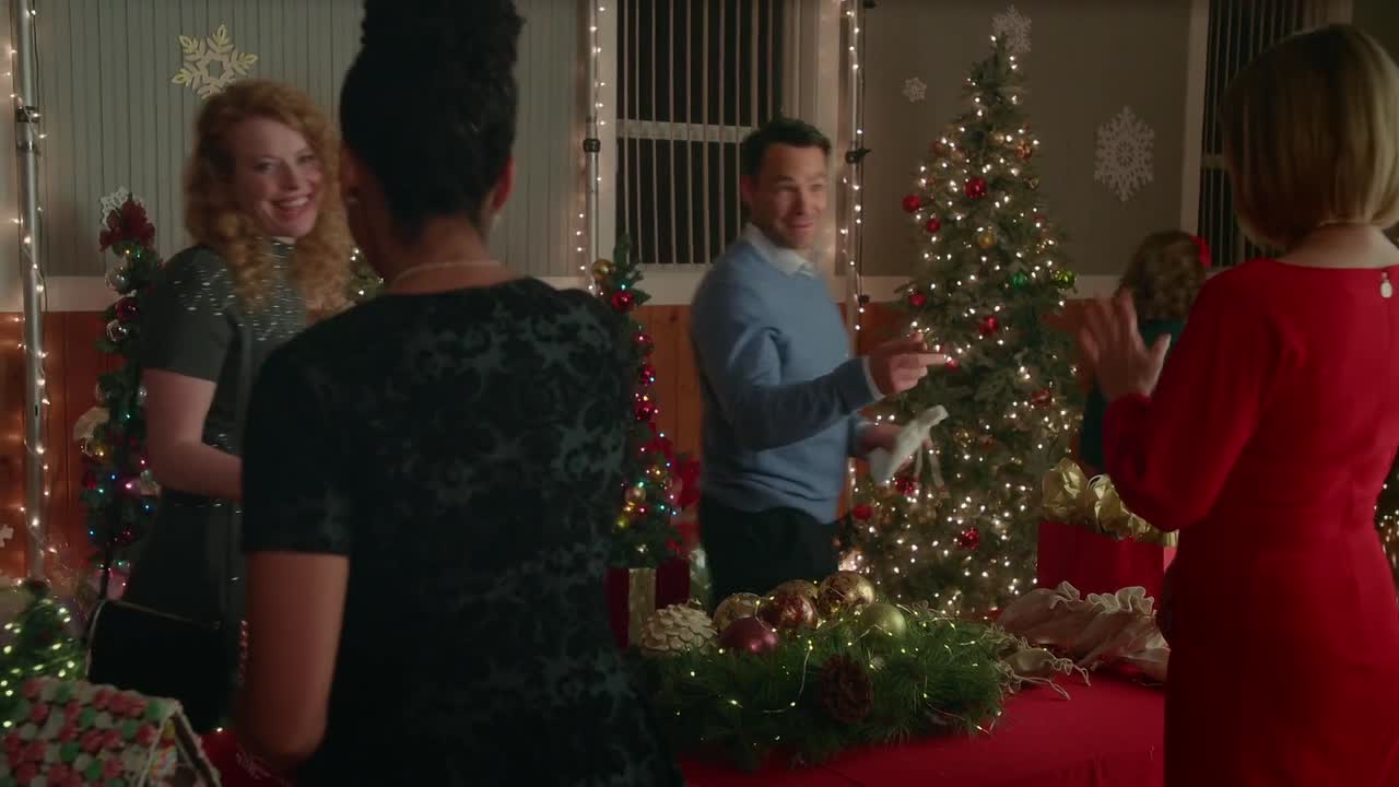 ⁣Never Kiss a Man in a Christmas Sweater 2020 1080p WEBRip x264 AAC-rivestream org