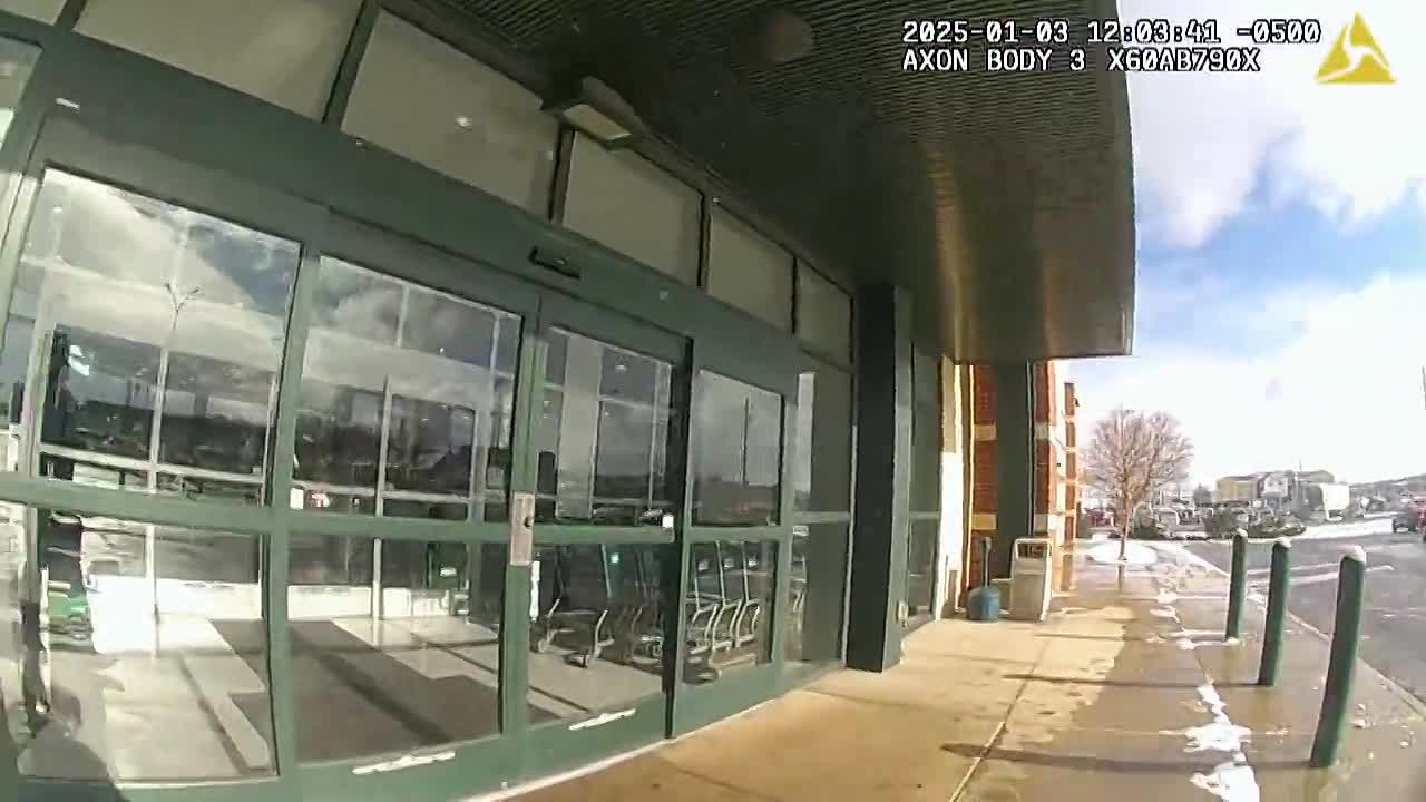 ⁣Fugitives Caught on Tape S02E15