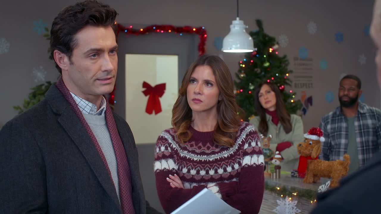 ⁣A Royal Christmas Tail 2025 1080p WEBRip x264 AAC5 1-[YTS LT]