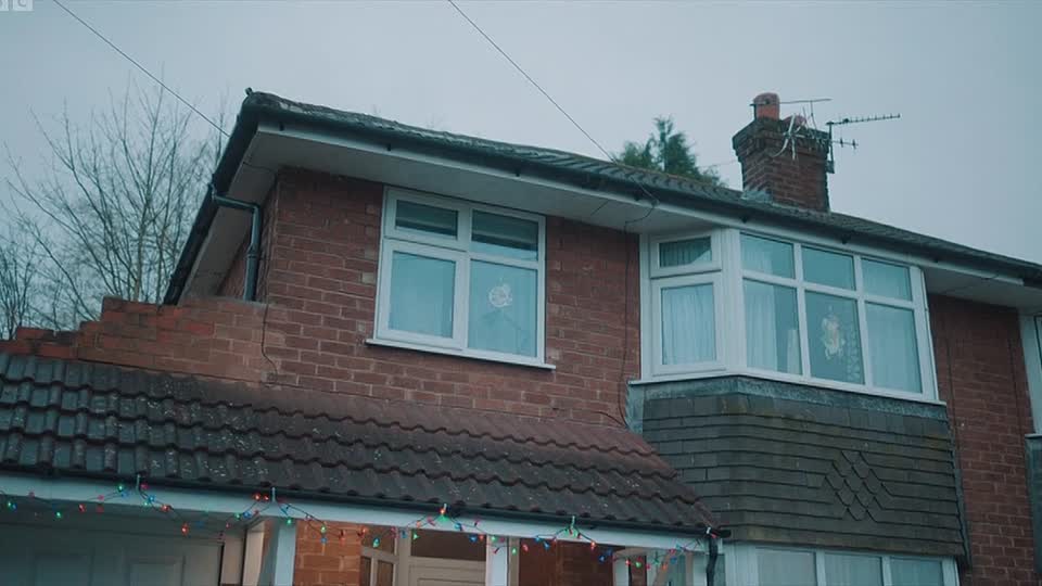 ⁣Daddy Issues (2024) S01E05 -Man Mess