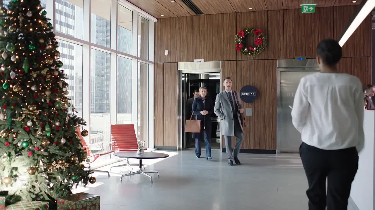 Merry & Bright 2019 1080p WEBRip x264 AAC-rivestream org