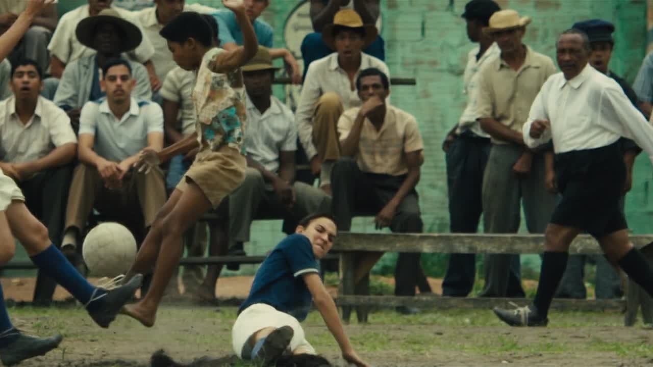 ⁣Pele Birth Of A Legend 2016 1080p BluRay x264 AAC5 1-