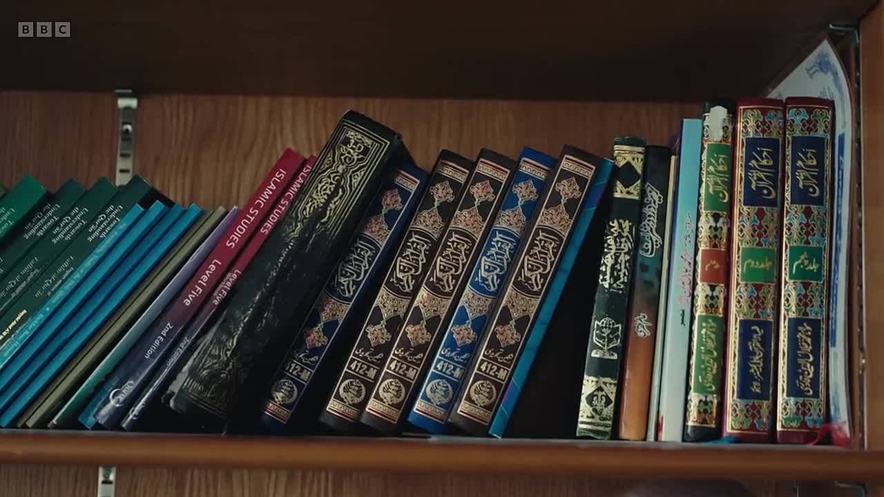 ⁣Disclosure S08E10 Are Refugees Welcome Here?