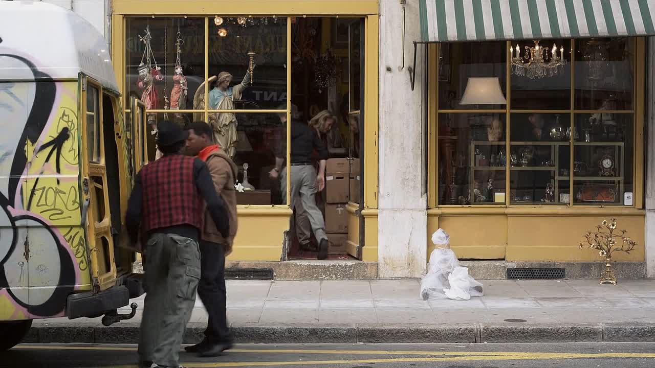 Bazar 2009 FRENCH 1080p WEBRip x264 AAC-[YTS LT]