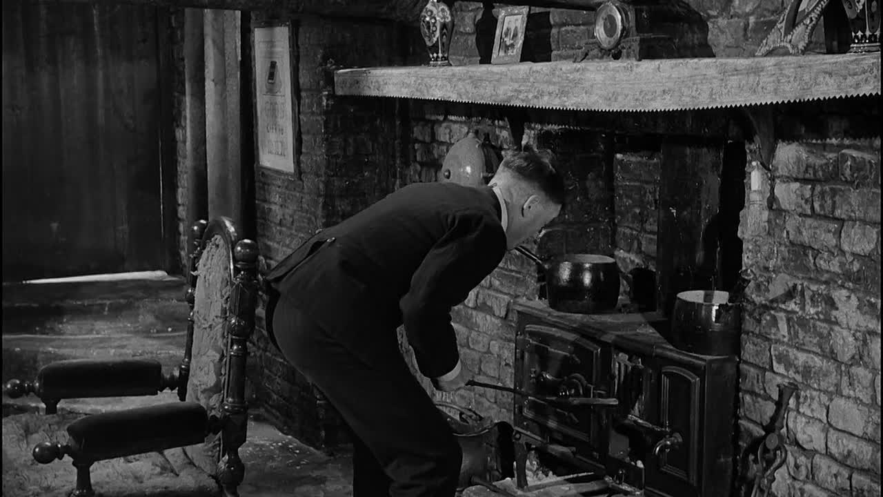 ⁣Hobsons Choice 1954 1080p BluRay x264 YIFY