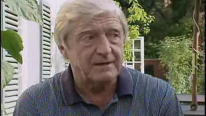 Billy Connolly- Erect For 30 Years