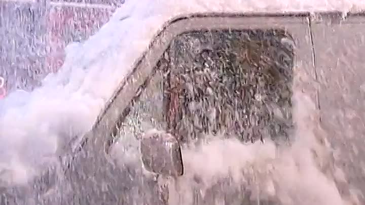 ⁣Living Single - S02E17 - Stormy Weather