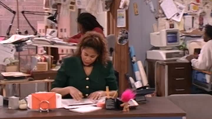 ⁣Living Single - S03E15 - Scoop Dreams