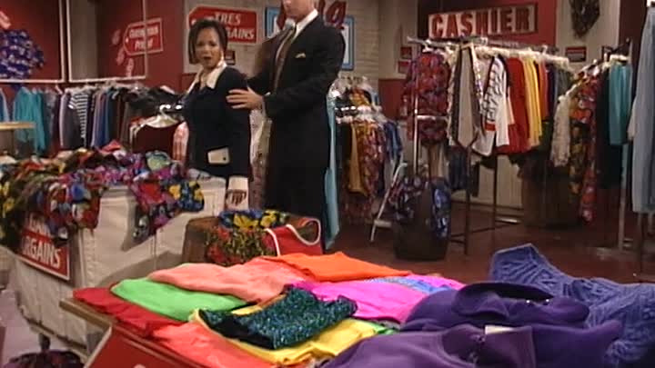 ⁣Living Single - S03E05 - Rags to Riches