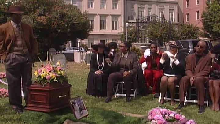 ⁣Living Single - S03E07 - The Handyman Can