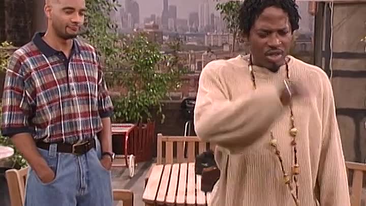 ⁣Living Single - S03E26 - Compromising Positions