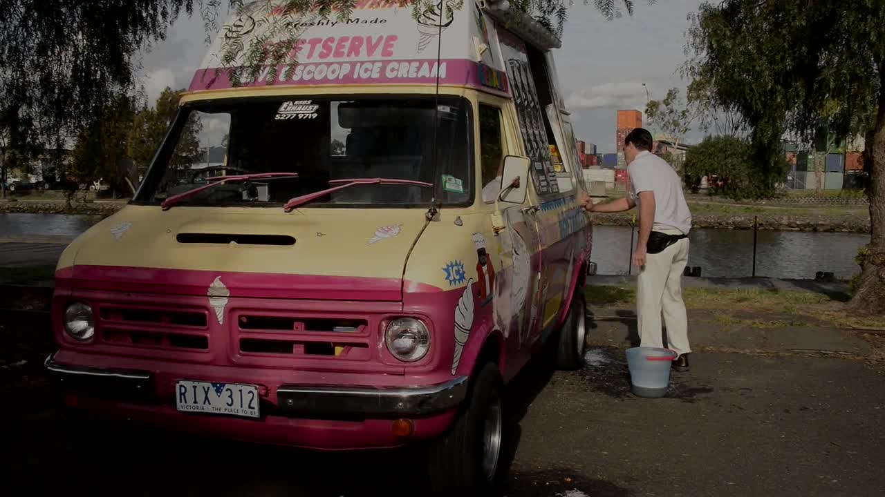 ⁣Chocolate Strawberry Vanilla 2013 1080p BluRay x264 YIFY