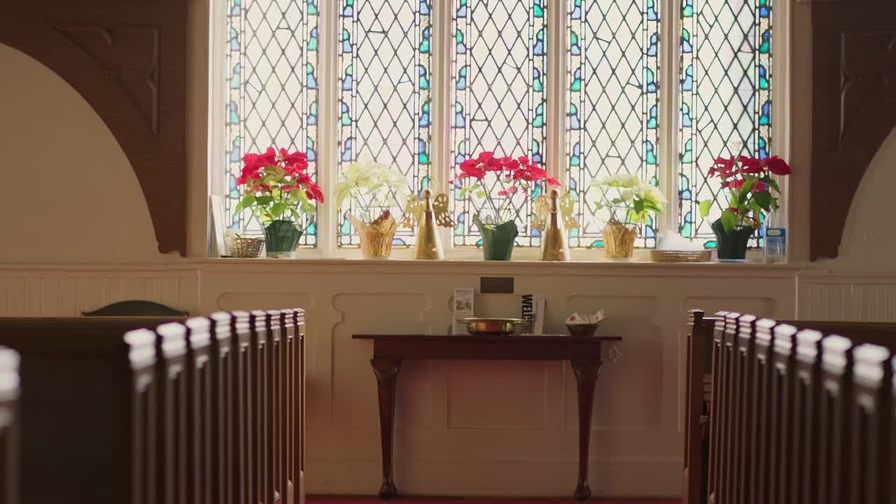 ⁣Christmas In Mistletoe 2025 1080p WEBRip x264 AAC5 1-[YTS LT]