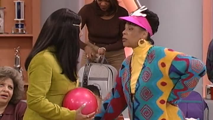 ⁣Living Single - S04E13 - Mother Inferior