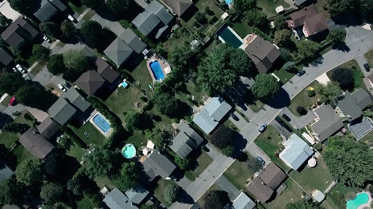 Last Night Out S01E10