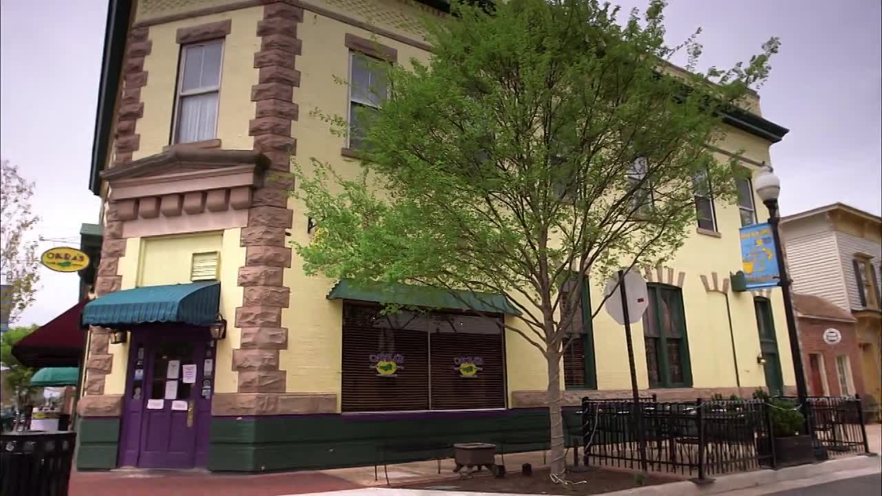 ⁣Mysteries at the Monument S03E08 -Pickles Saves the World Cup, Strowger Switch, Rebel Rose