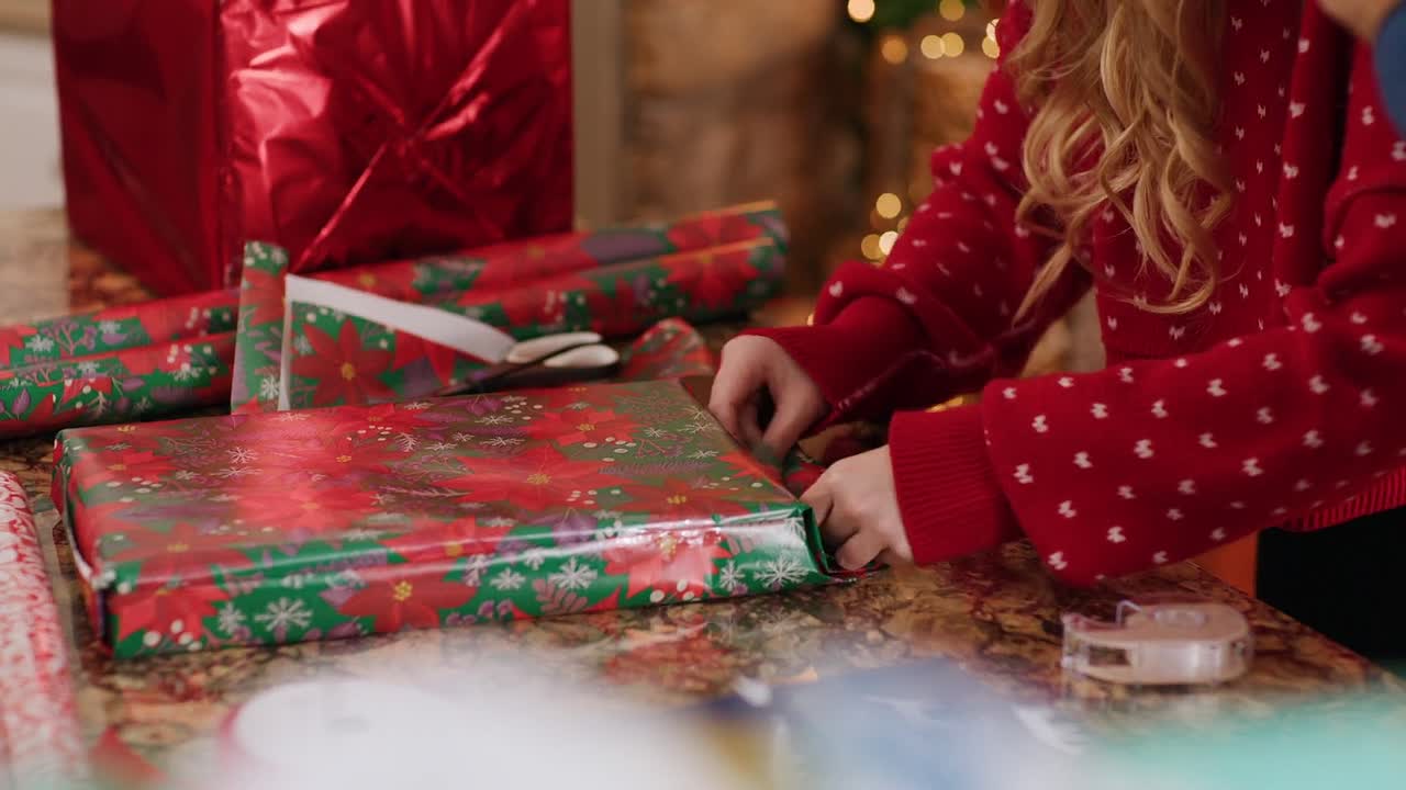 The Christmas Bookshop 2025 1080p WEBRip x264 AAC5 1-[YTS LT]